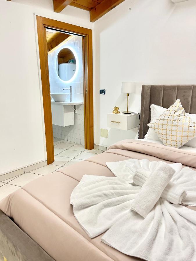 Vitti'S Home Verona 4 - Apartment エクステリア 写真